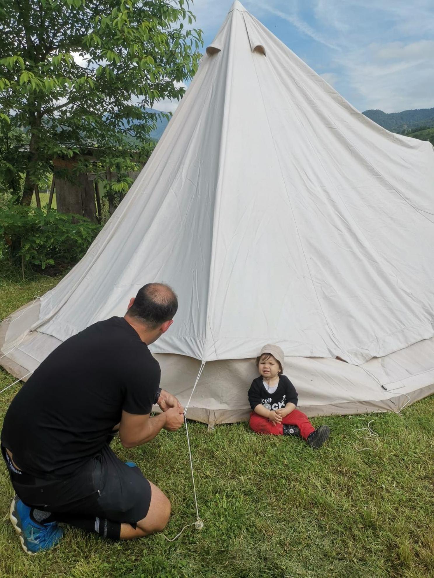 ホテル Luna Rock Glamping Brezoi - Blue Scai エクステリア 写真