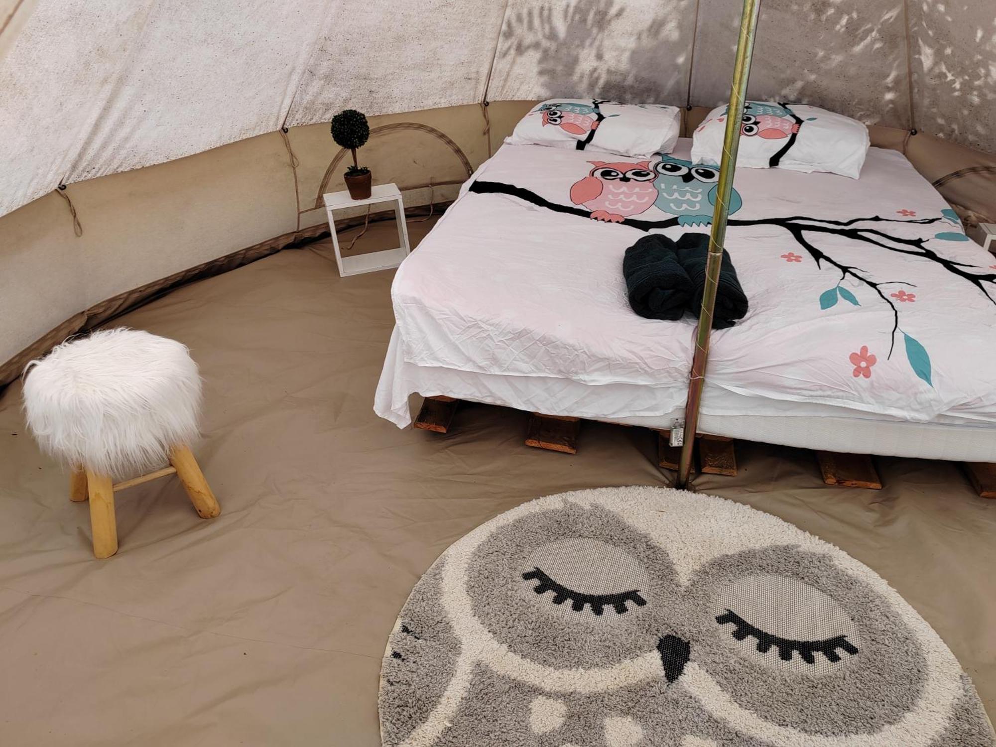 ホテル Luna Rock Glamping Brezoi - Blue Scai エクステリア 写真